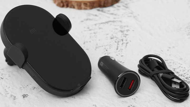 Sạc kh&ocirc;ng d&acirc;y Xiaomi d&agrave;nh cho xe hơi